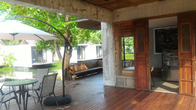 Into The Forest Resort Bangkok Exterior foto