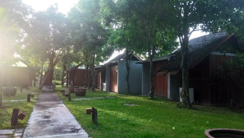 Into The Forest Resort Bangkok Exterior foto