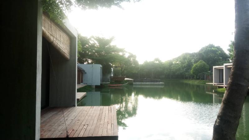Into The Forest Resort Bangkok Exterior foto